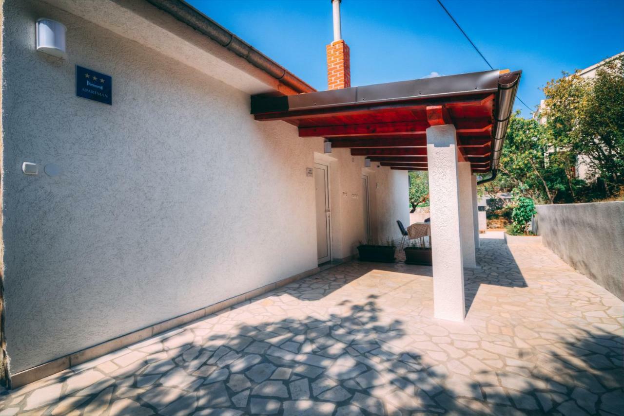 Apartments Did Ive Sibinj Krmpotski Εξωτερικό φωτογραφία